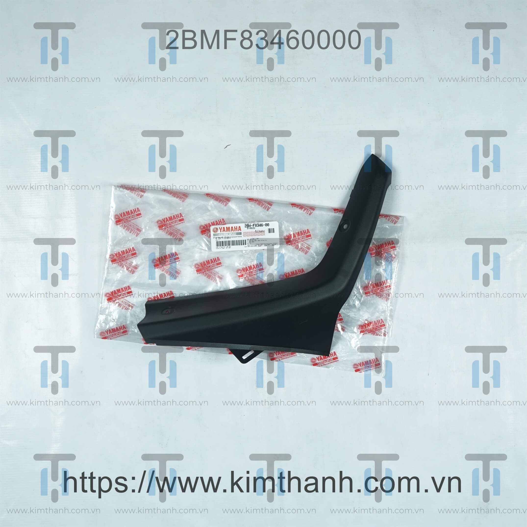 Ốp xi nhan đen phải Nozza Grande 2015