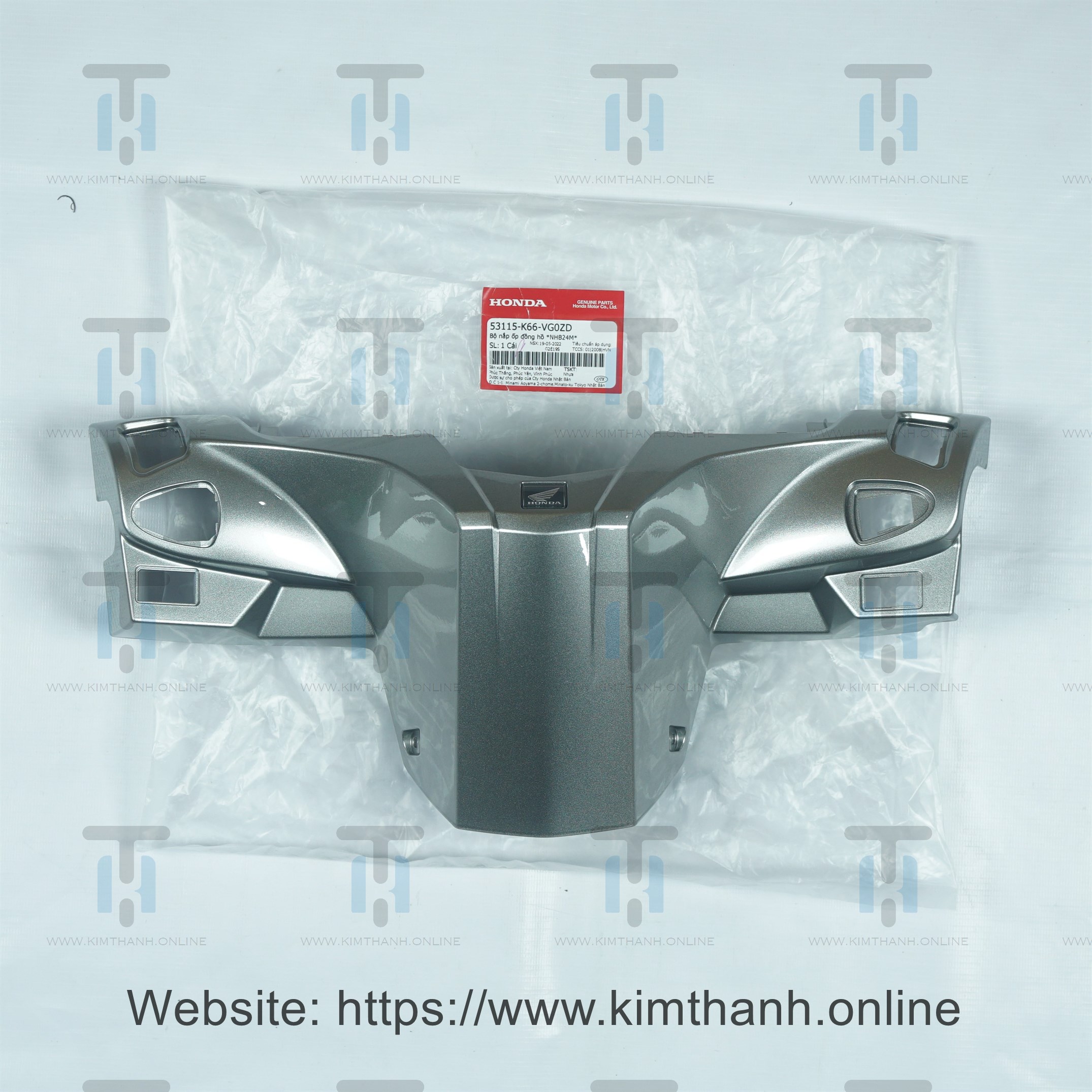 Nắp ốp sau tay lái (ốp đầu sau) màu bạc bóng cho Air Blade 2016