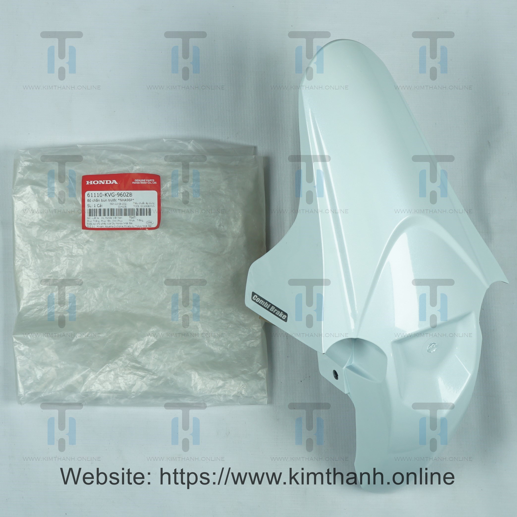 Dè trước Honda Việt trắng có tem Air Blade đời đầu