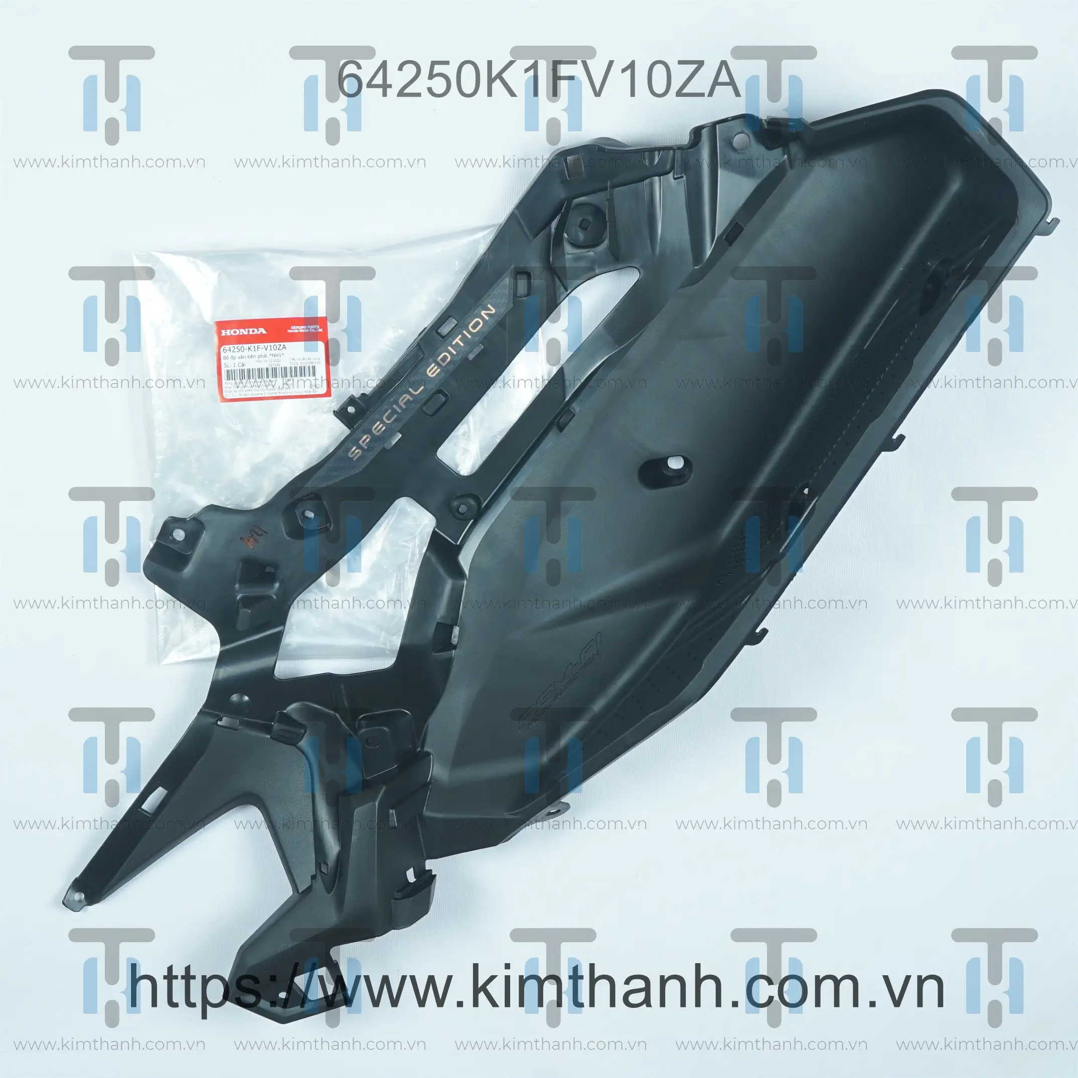 Gác chân trước phải có tem Air Blade 2020 - 2021 đèn LED