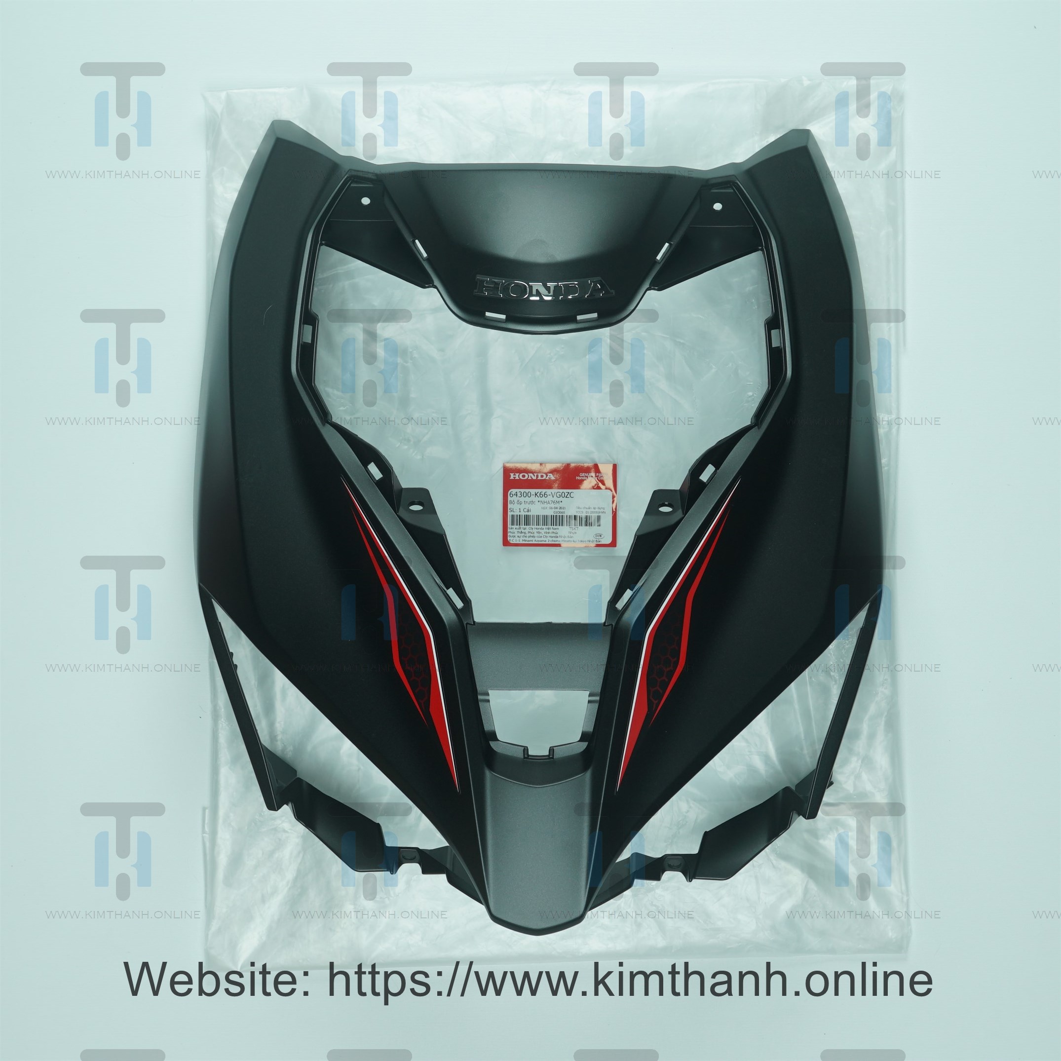 Mặt nạ lớn đen mờ tem đỏ 2018 Air Blade 2016 - 2019 đèn LED