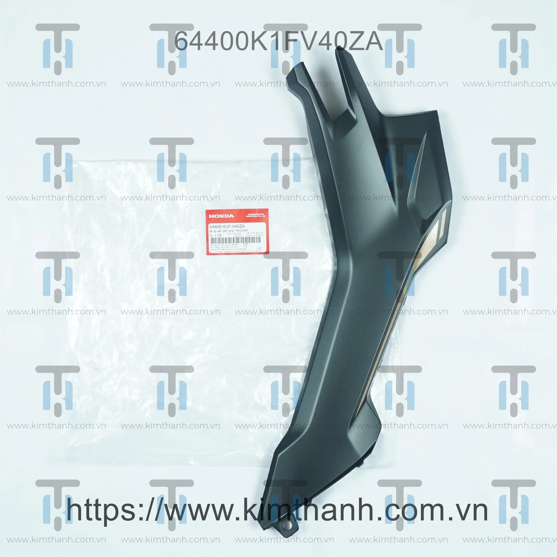 Cốp đen mờ phải tem đồng 2021 Air Blade 2020 - 2021 đèn LED