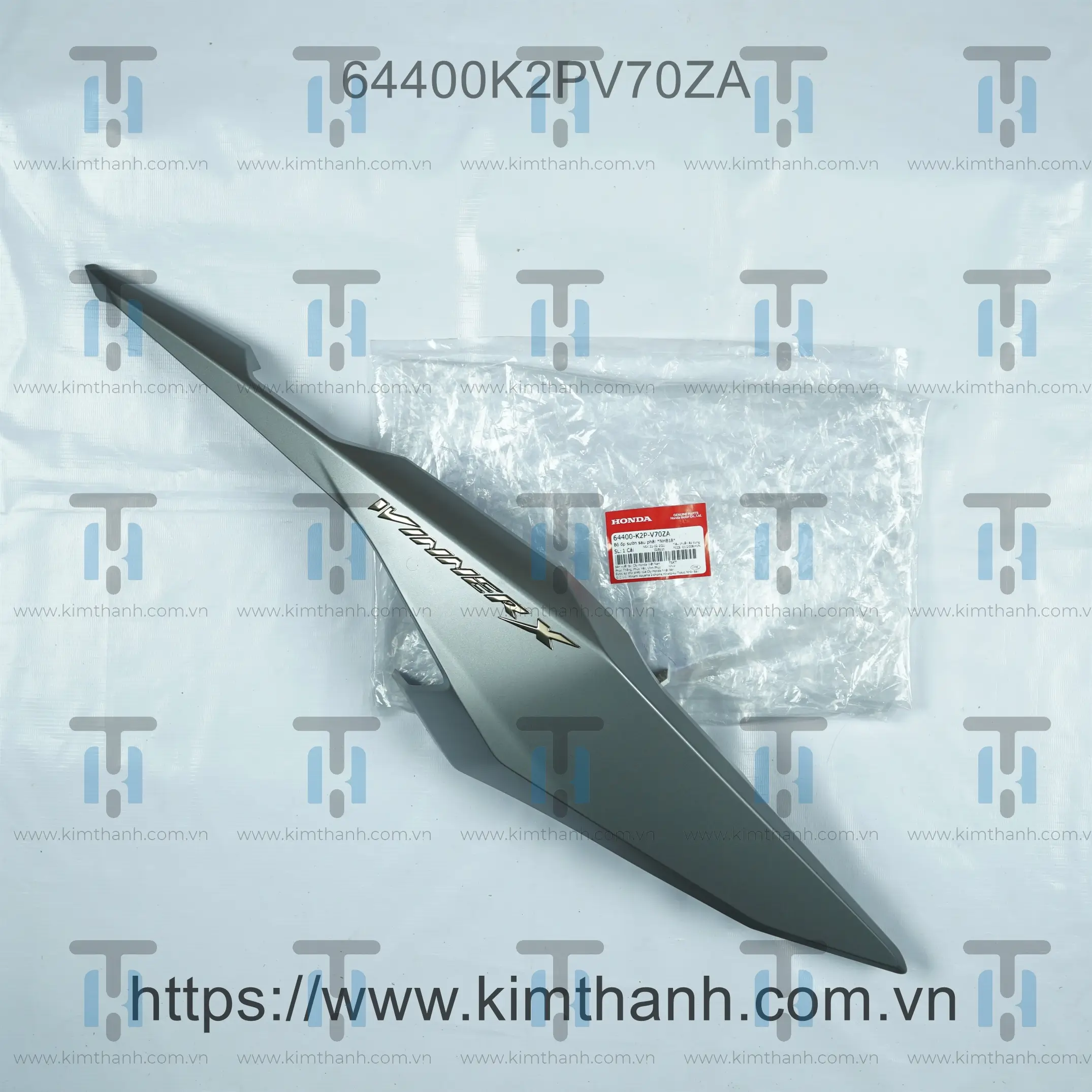 Ốp sườn trên bạc mờ phải tem đồng Winner 2021 V3