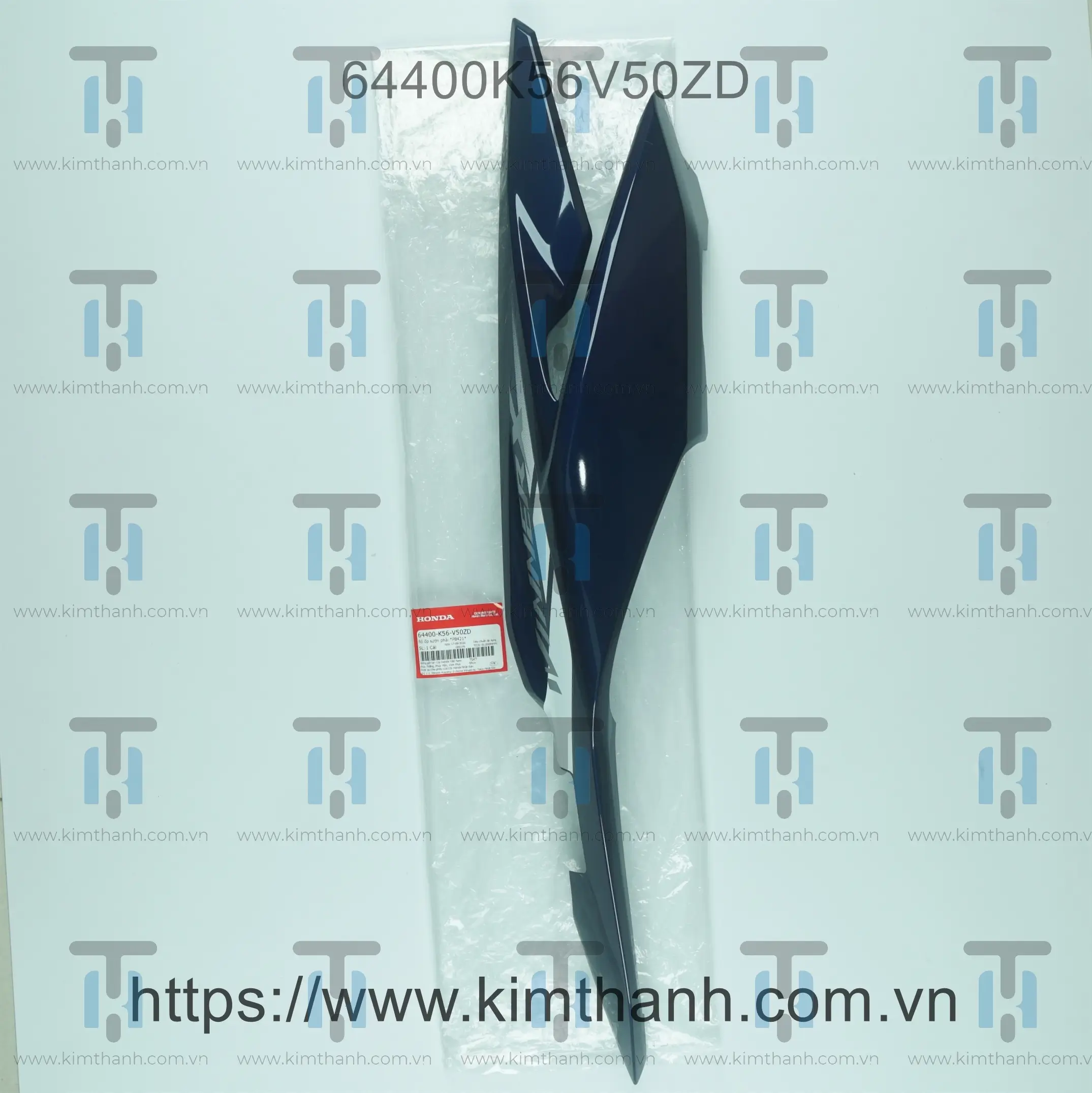 Ốp sườn trên mực phải tem trắng Winner 2019 V2
