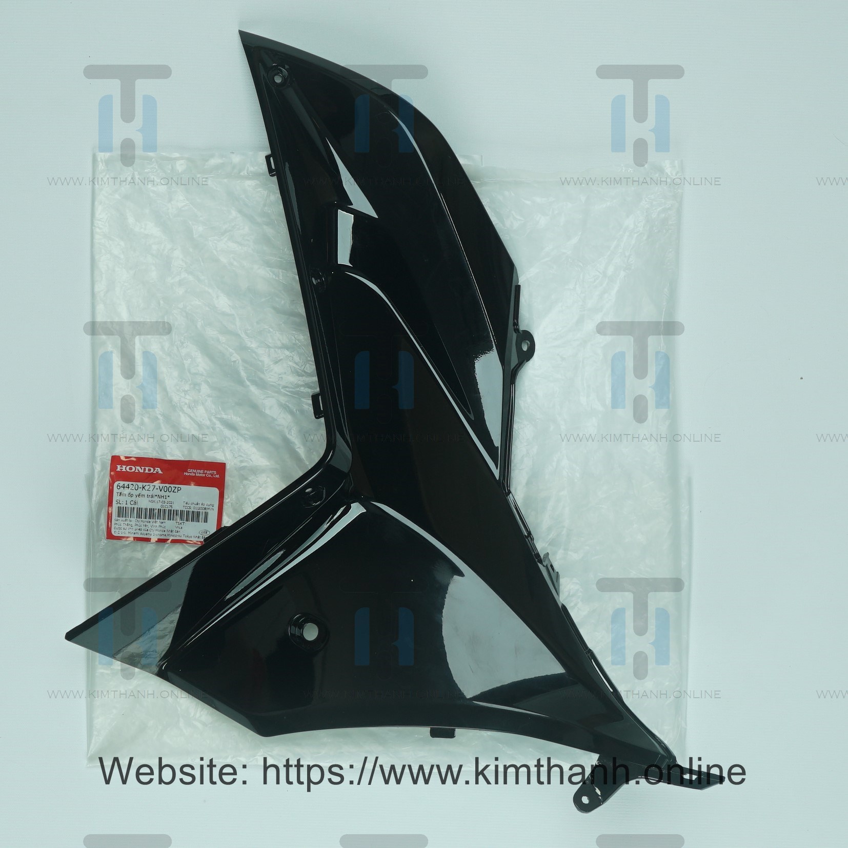 Cốp đen bóng trái Air Blade 2013 - 2015 đèn cầu