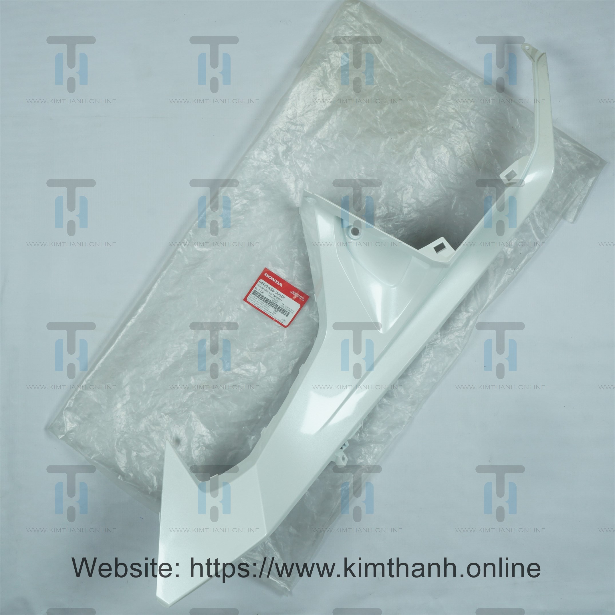 Ốp hông yếm bên trái màu trắng cho xe Air Blade 2016