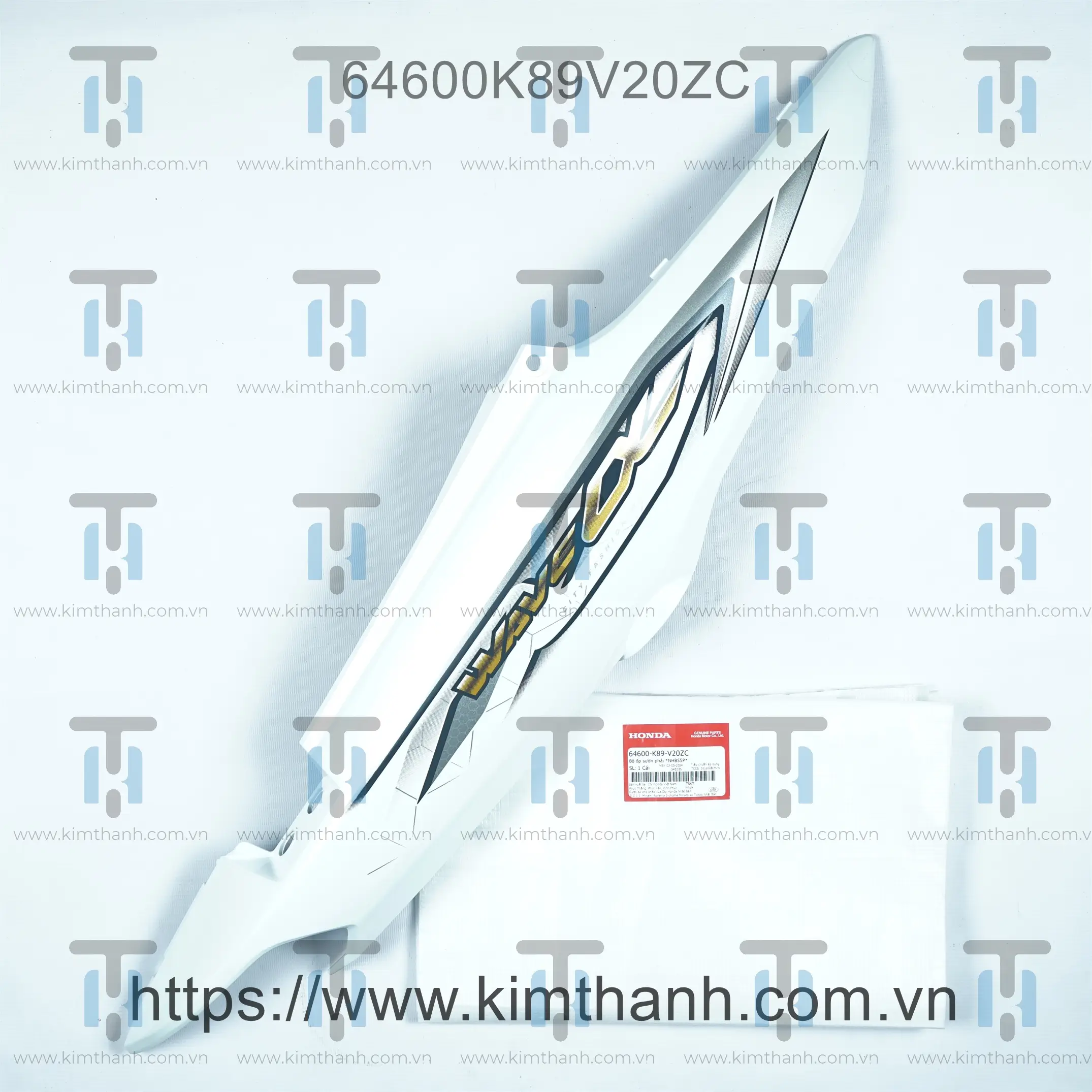 Ốp sườn trắng phải tem 2018 Wave Alpha 2017 LED