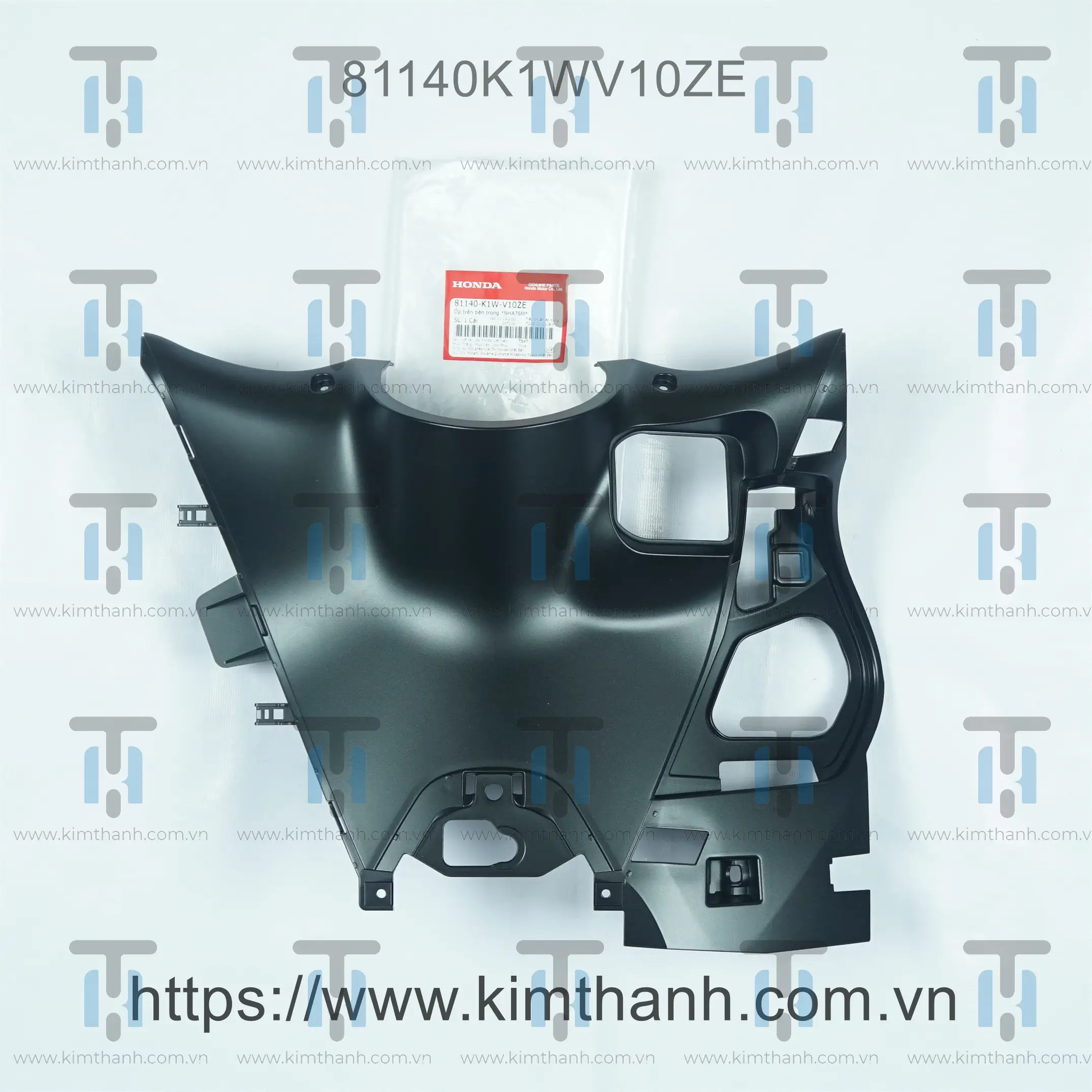 Cốp trên đen mờ SH 350cc