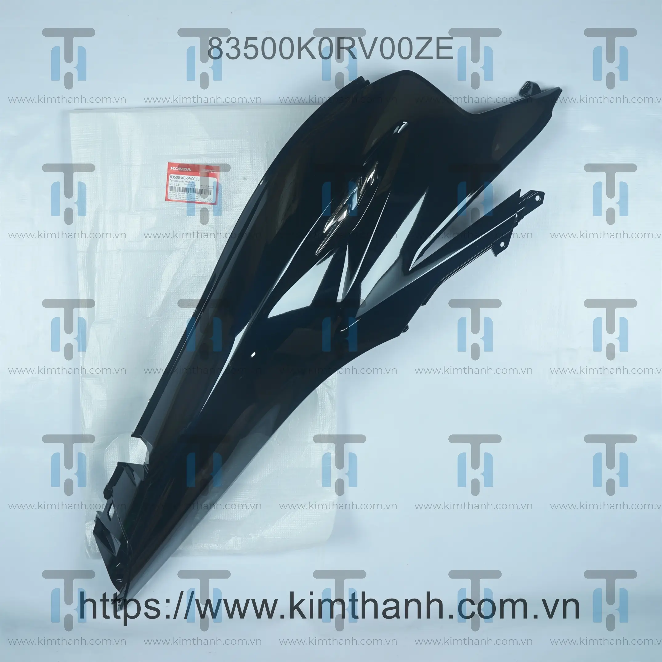 Ốp sườn đen bóng 125 phải SH 2020