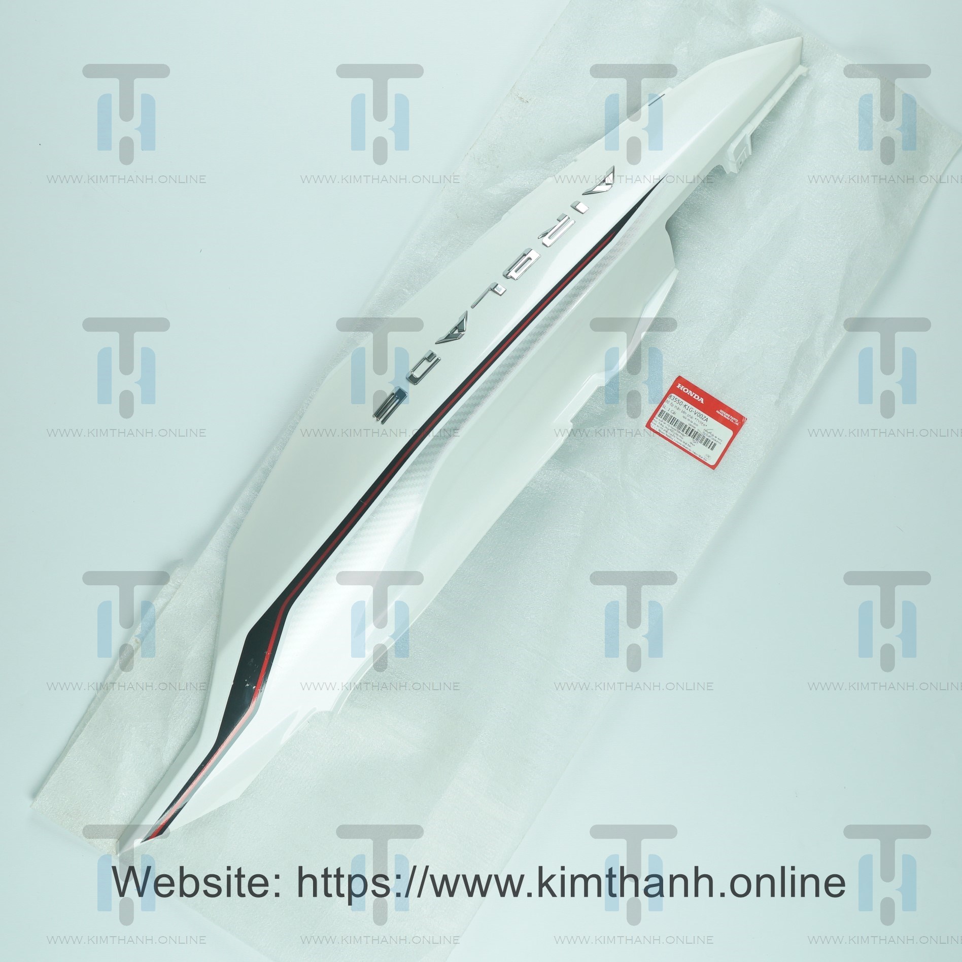 Ốp sườn 125 trắng phải chỉ đỏ Air Blade 2020 - 2021 đèn LED