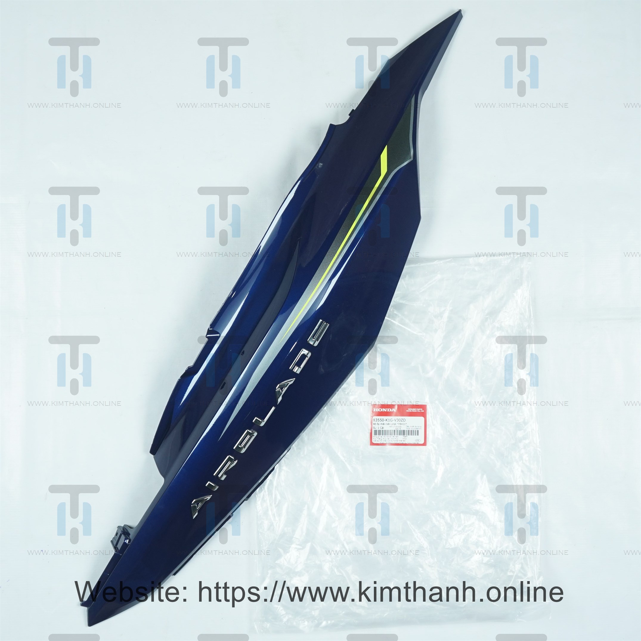 Ốp sườn 125 mực phải tem giấy vàng 2021 Air Blade 2020 - 2021 đèn LED