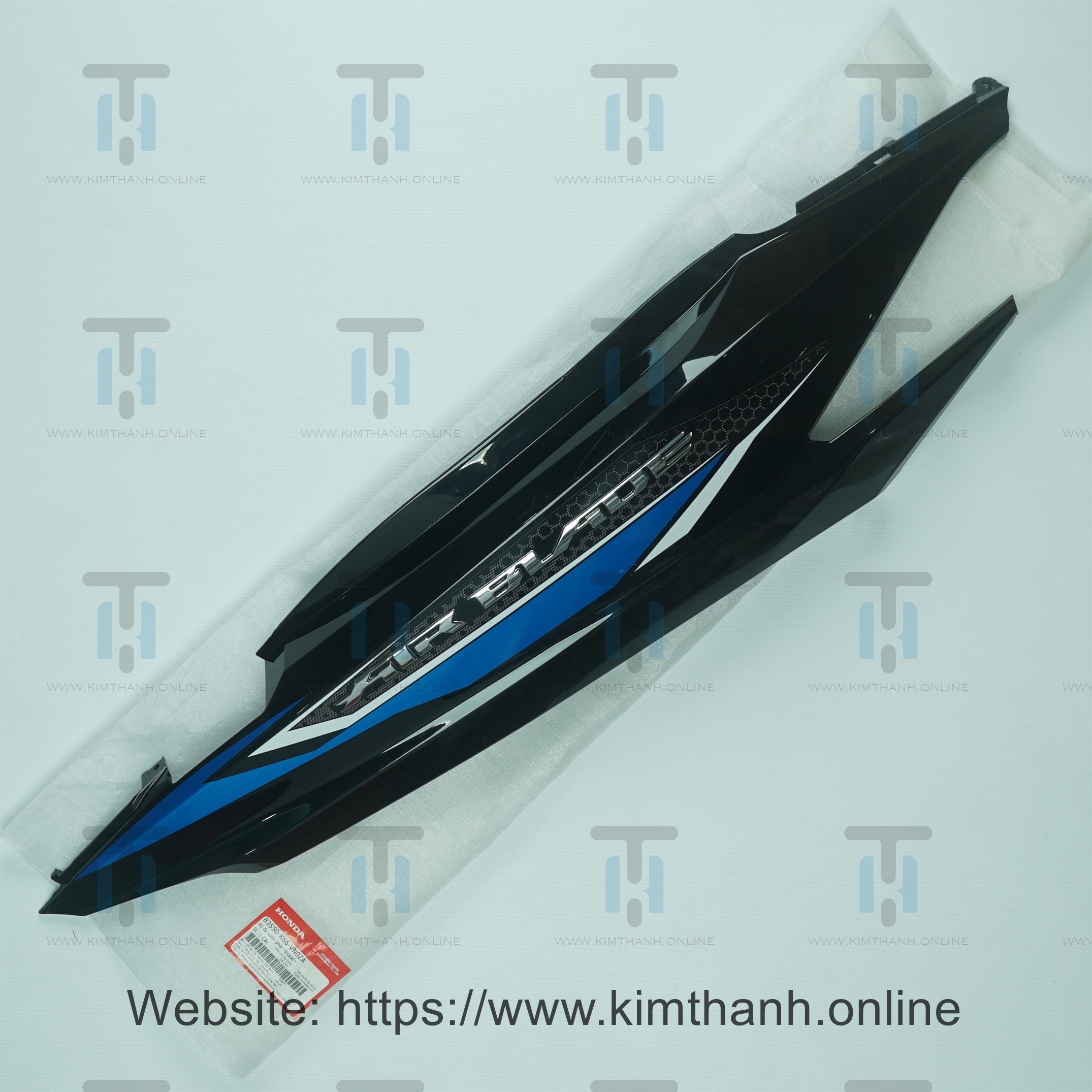 Ốp sườn đen bóng phải tem biển 2019 Air Blade 2016 - 2019 đèn LED