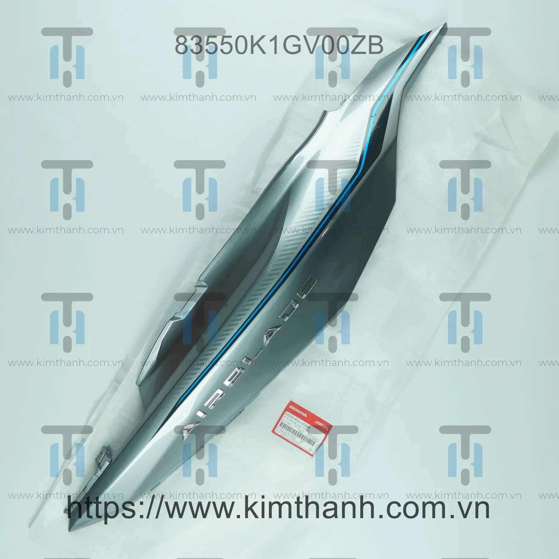 Ốp sườn 125 bạc bóng phải chỉ xanh Air Blade 2020 - 2021 đèn LED