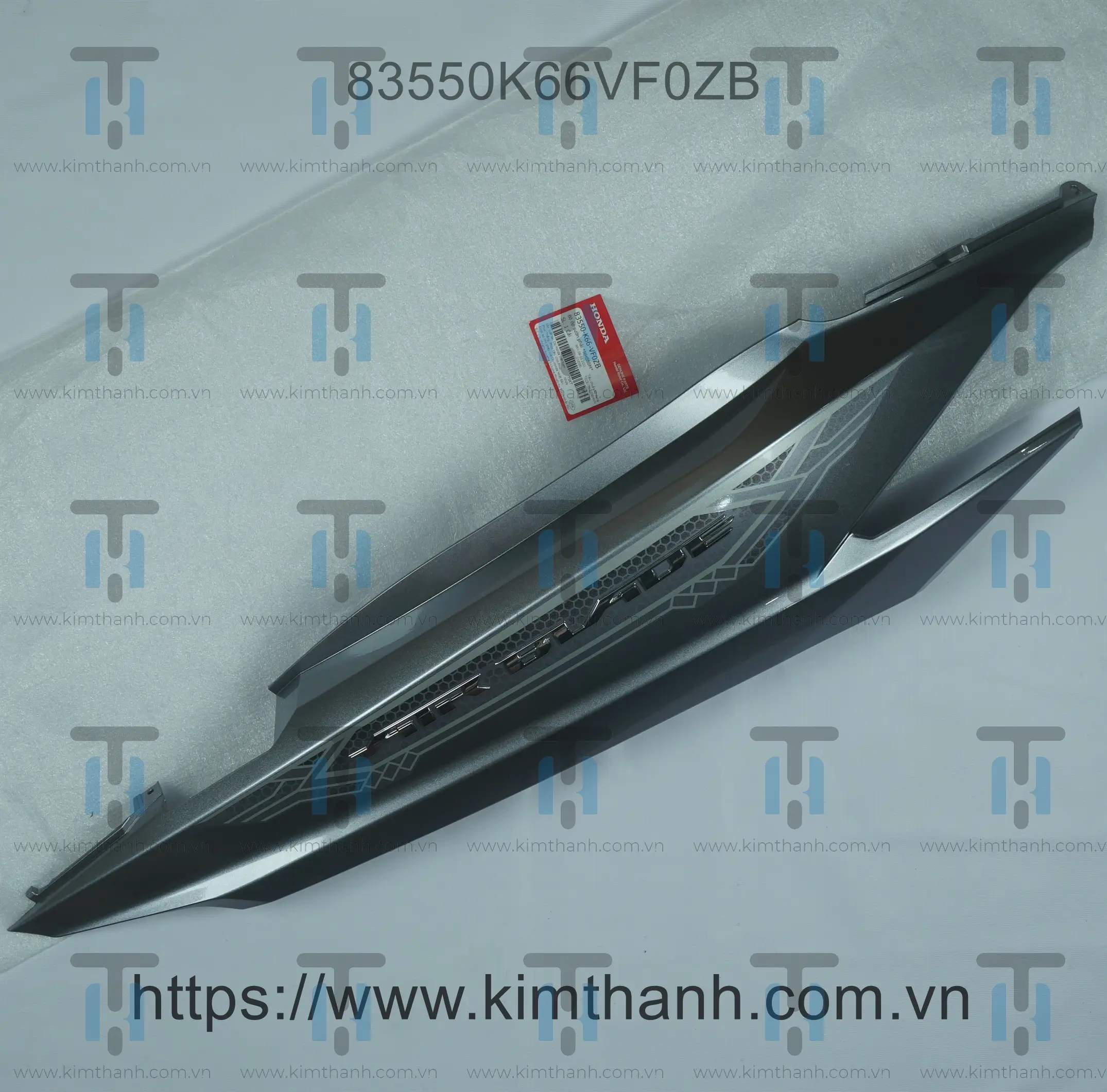 Ốp sườn môn phải tem lập thể 2018 Air Blade 2016 - 2019 đèn LED
