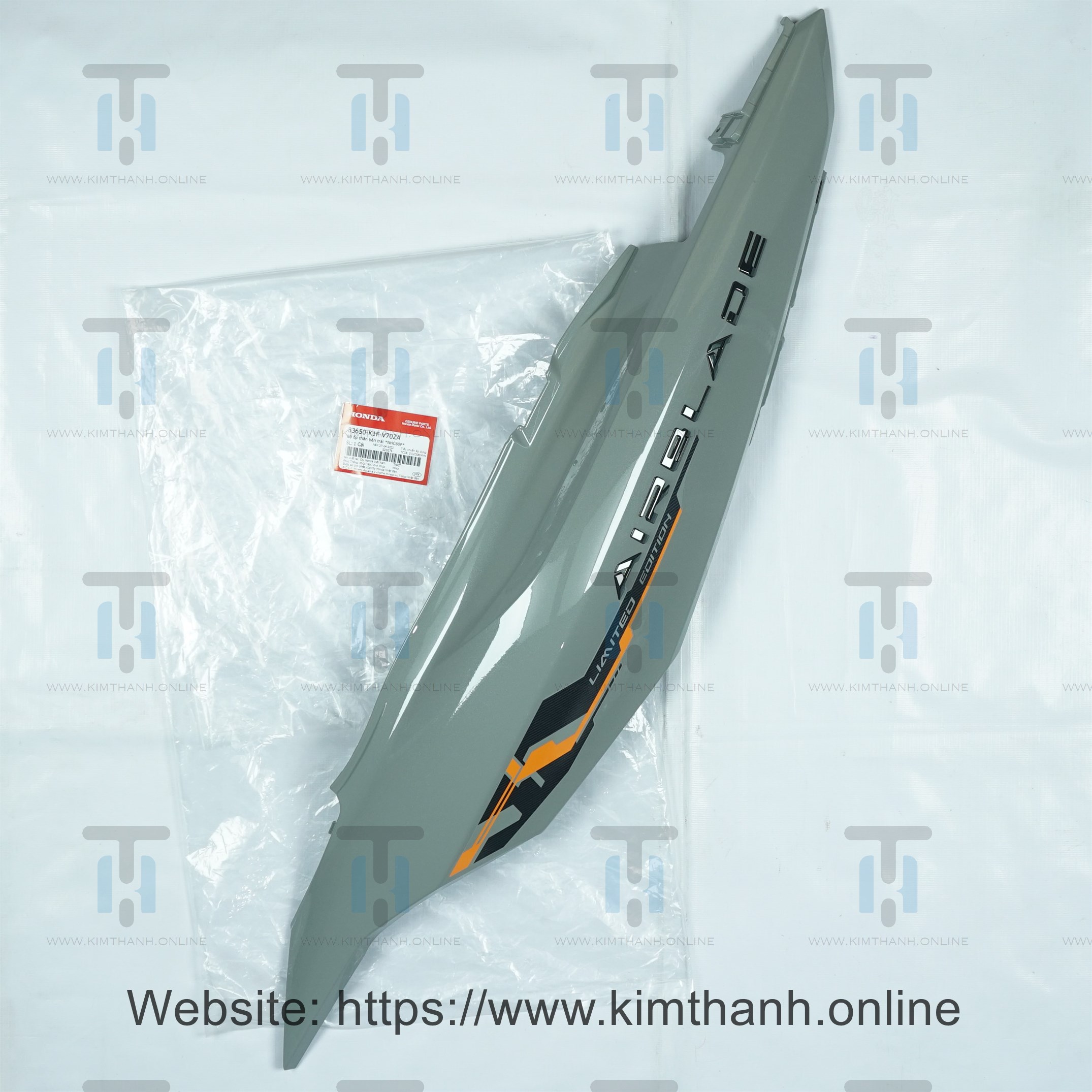 Ốp sườn 150 xám xi măng trái - 2021 Air Blade 2020 - 2021 đèn LED