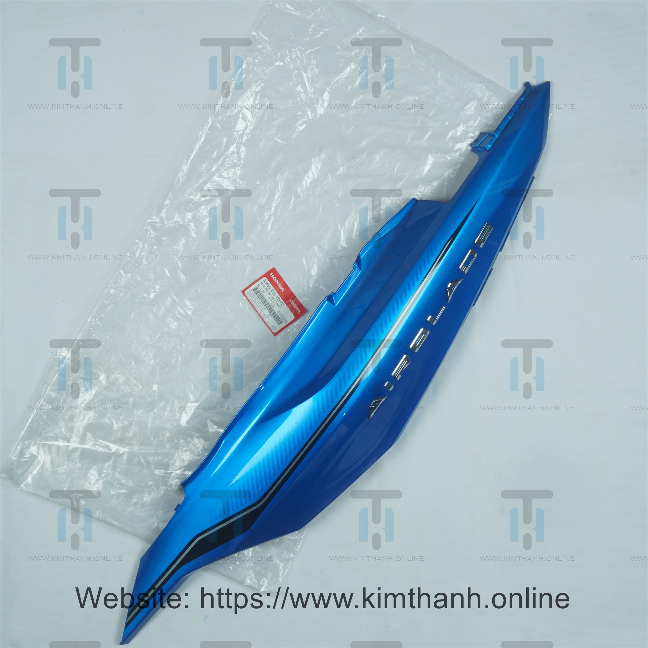 Ốp sườn 125 dương trái chỉ đen Air Blade 2020 - 2021 đèn LED