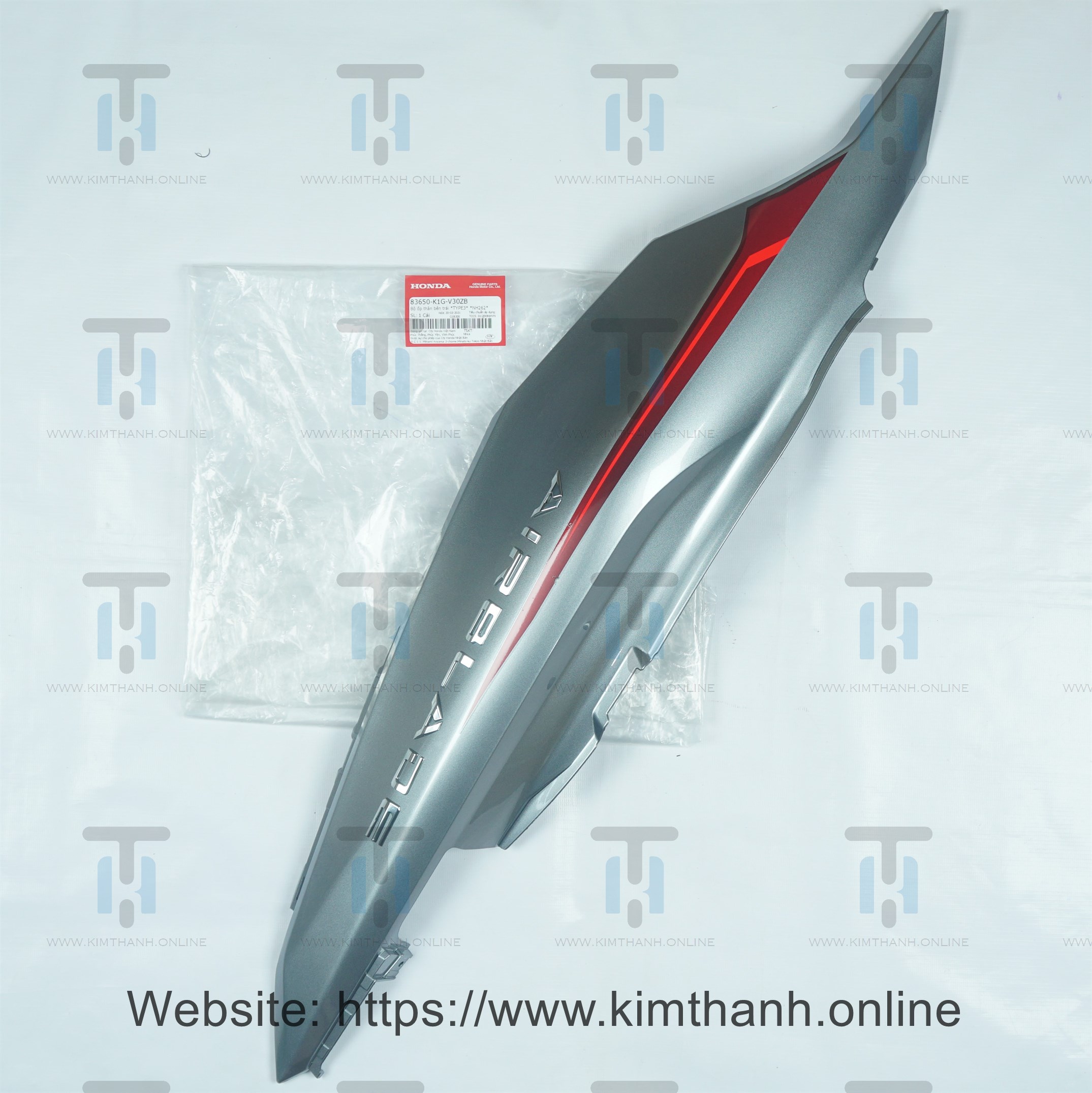 Ốp sườn 125 bạc bóng trái tem giấy đỏ 2021 Air Blade 2020 - 2021 đèn LED