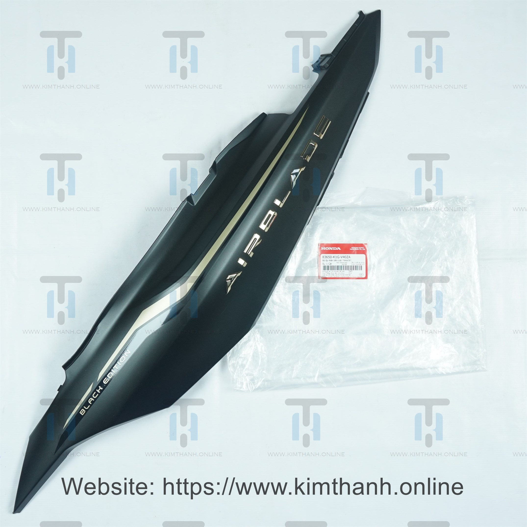 Ốp sườn 125 đen mờ trái tem giấy đồng 2021 Air Blade 2020 - 2021 đèn LED