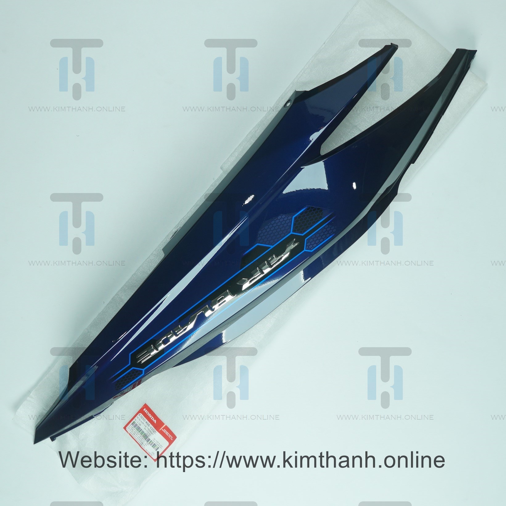 Ốp sườn mực lợt trái tem lập thể Air Blade 2016 - 2019 đèn LED