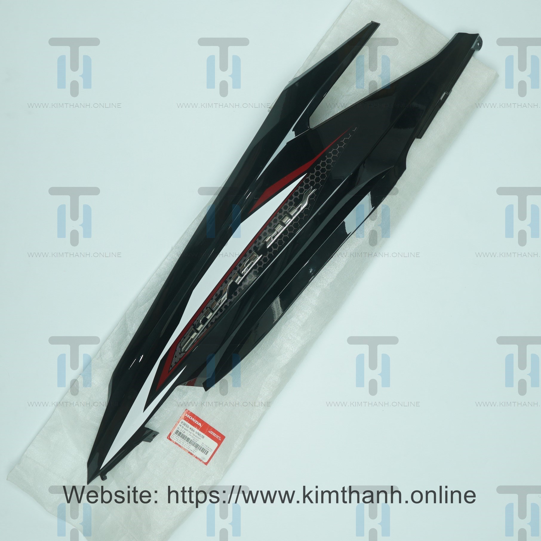 Ốp sườn đen bóng trái tem trắng 2019 Air Blade 2016 - 2019 đèn LED