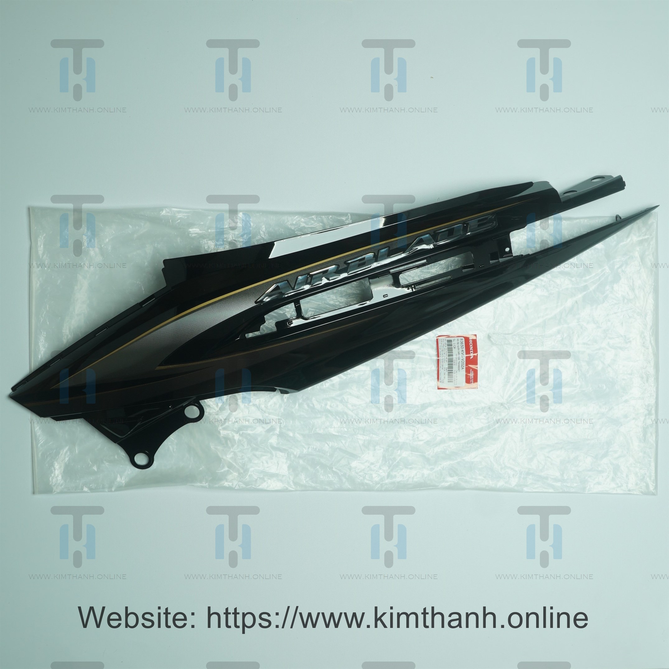 Ốp sườn Honda Việt đen Fi trái có tem Air Blade đời đầu