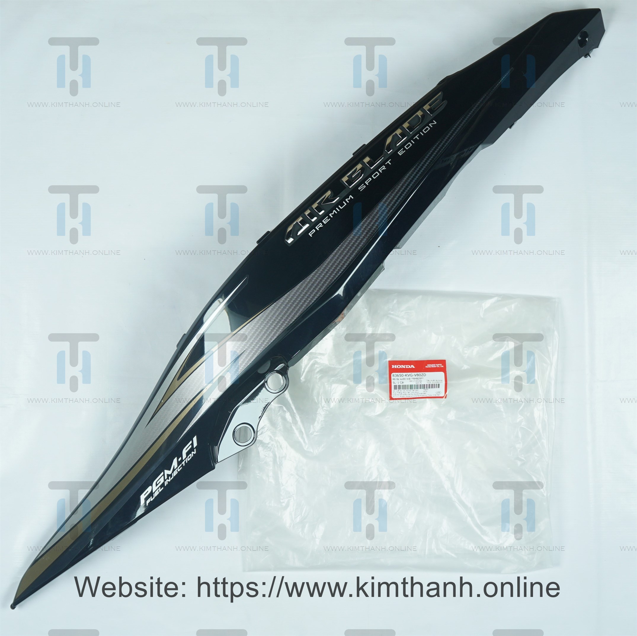 Ốp sườn dưới đen trái tem đồng Air Blade 2011 2012 đầu bò