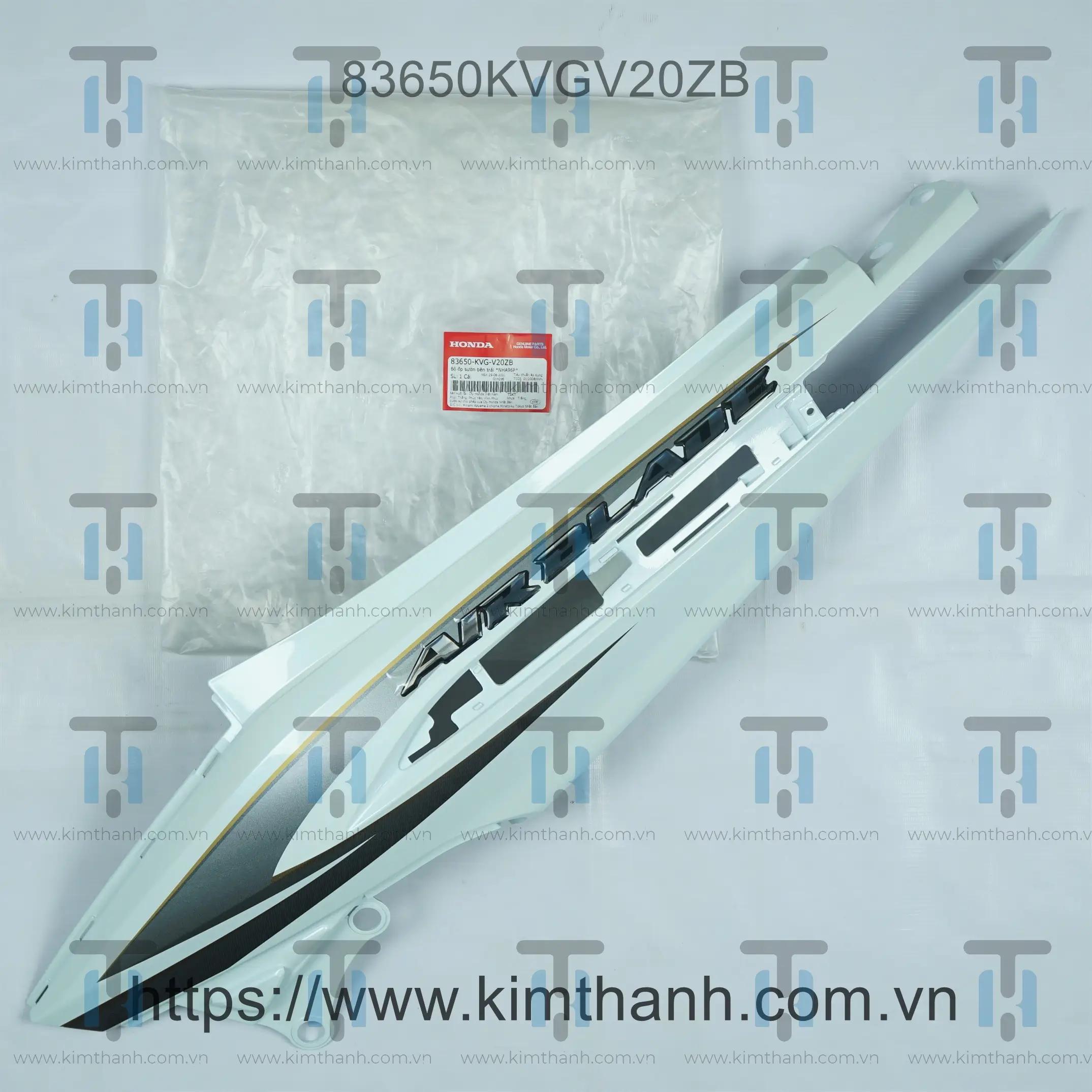 Ốp sườn Honda Việt trắng Fi trái có tem Air Blade đời đầu