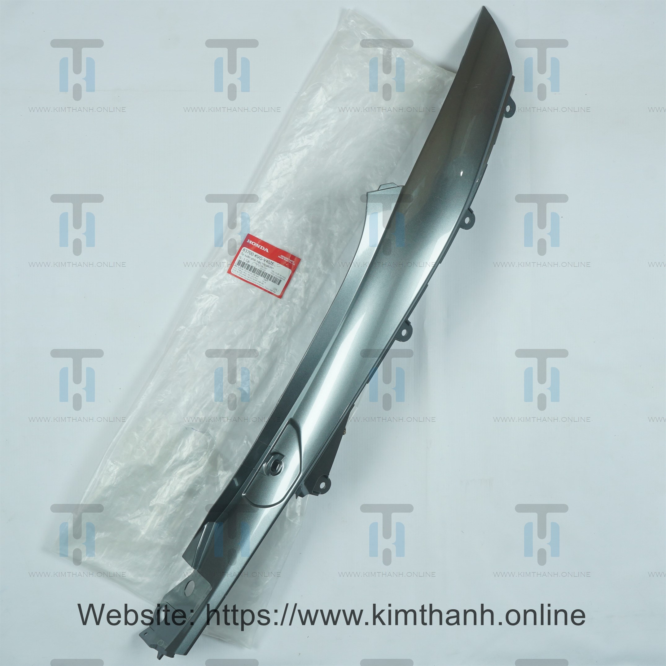 Ốp sườn trên xám phải Air Blade 2011 2012 đầu bò