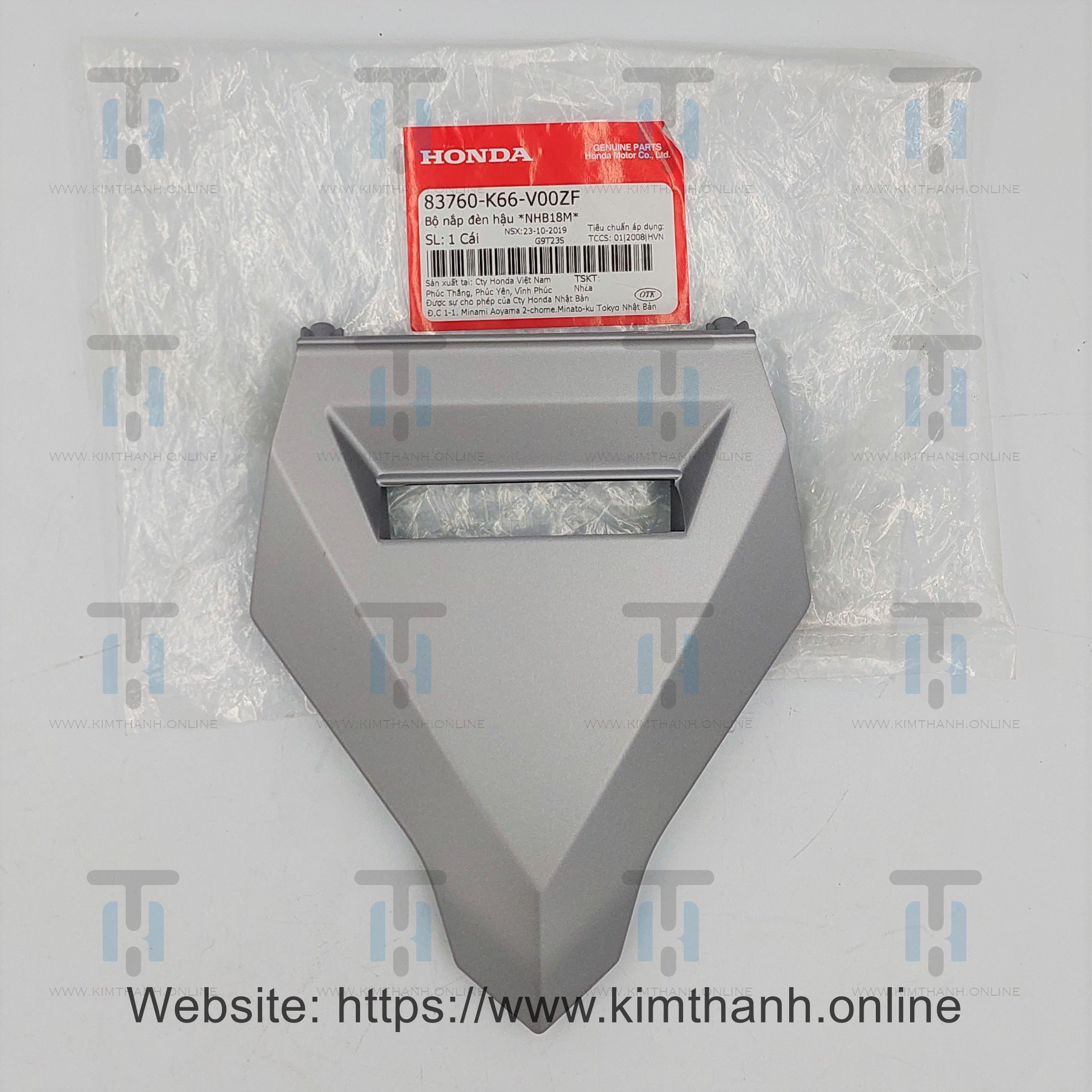 Mu Nối ốp sườn nhỏ dưới cho xe Air Blade 2016 màu bạc mờ