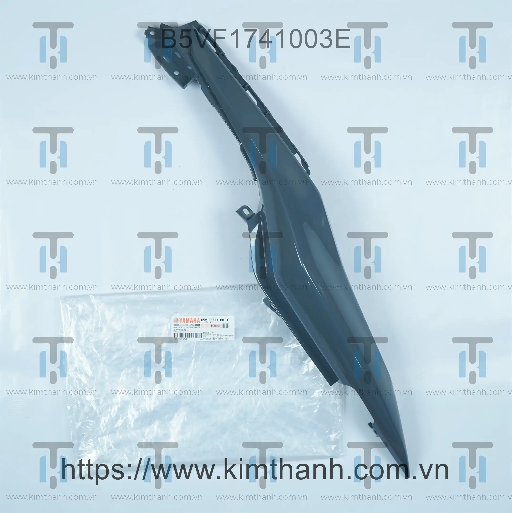 Ốp sườn trên xám xi măng phải Exciter 2021 155cc VVA