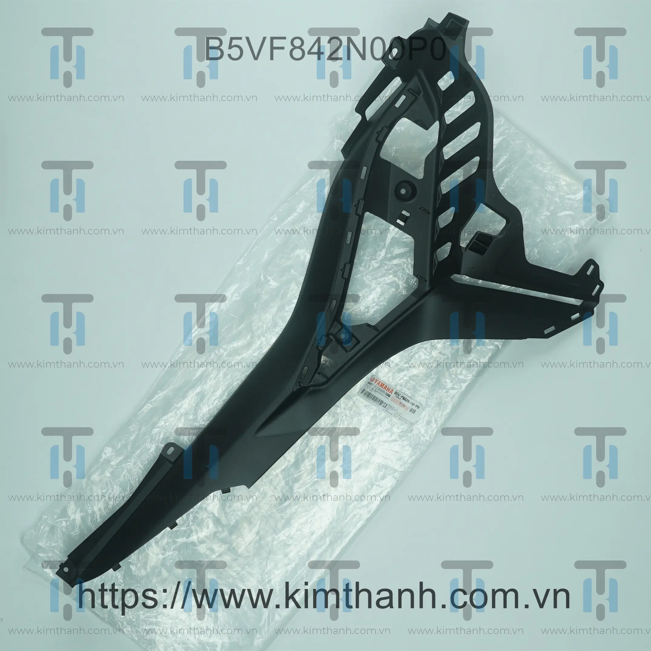 Ốp sườn dưới đen mờ phải Exciter 2021 155cc VVA