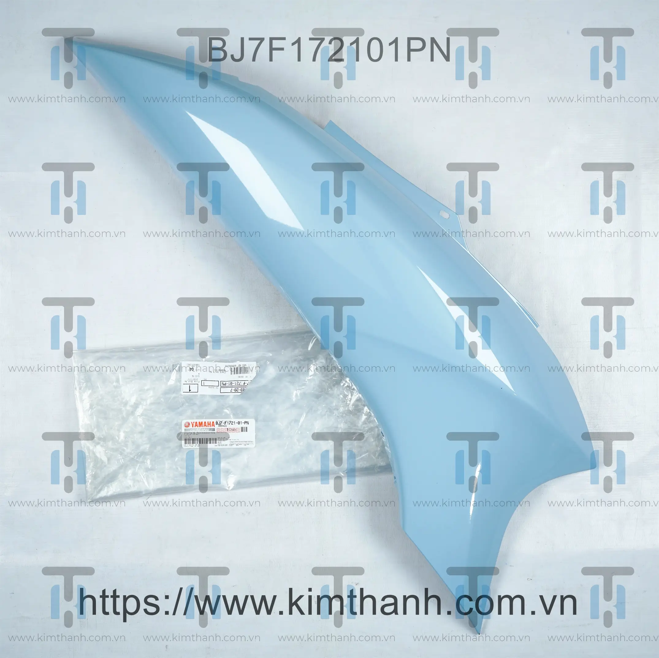Ốp sườn biển phải Janus 2016