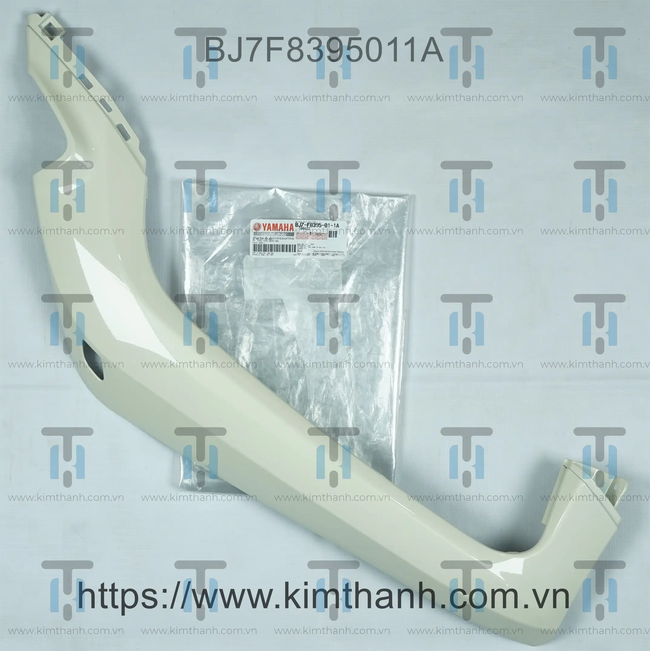 Nẹp kem lợt phải Janus 2016