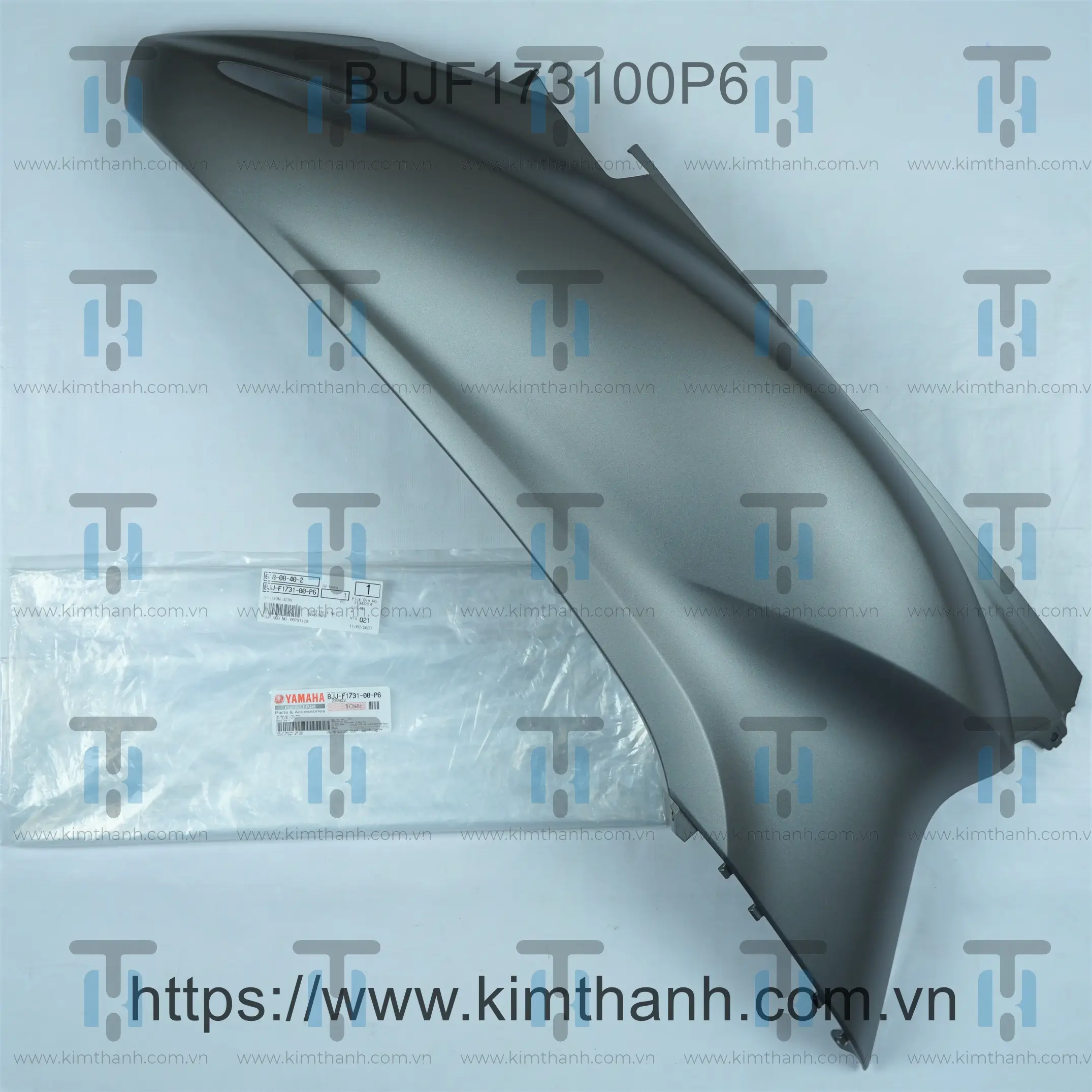 Ốp sườn xám mờ phải Nozza Grande 2022