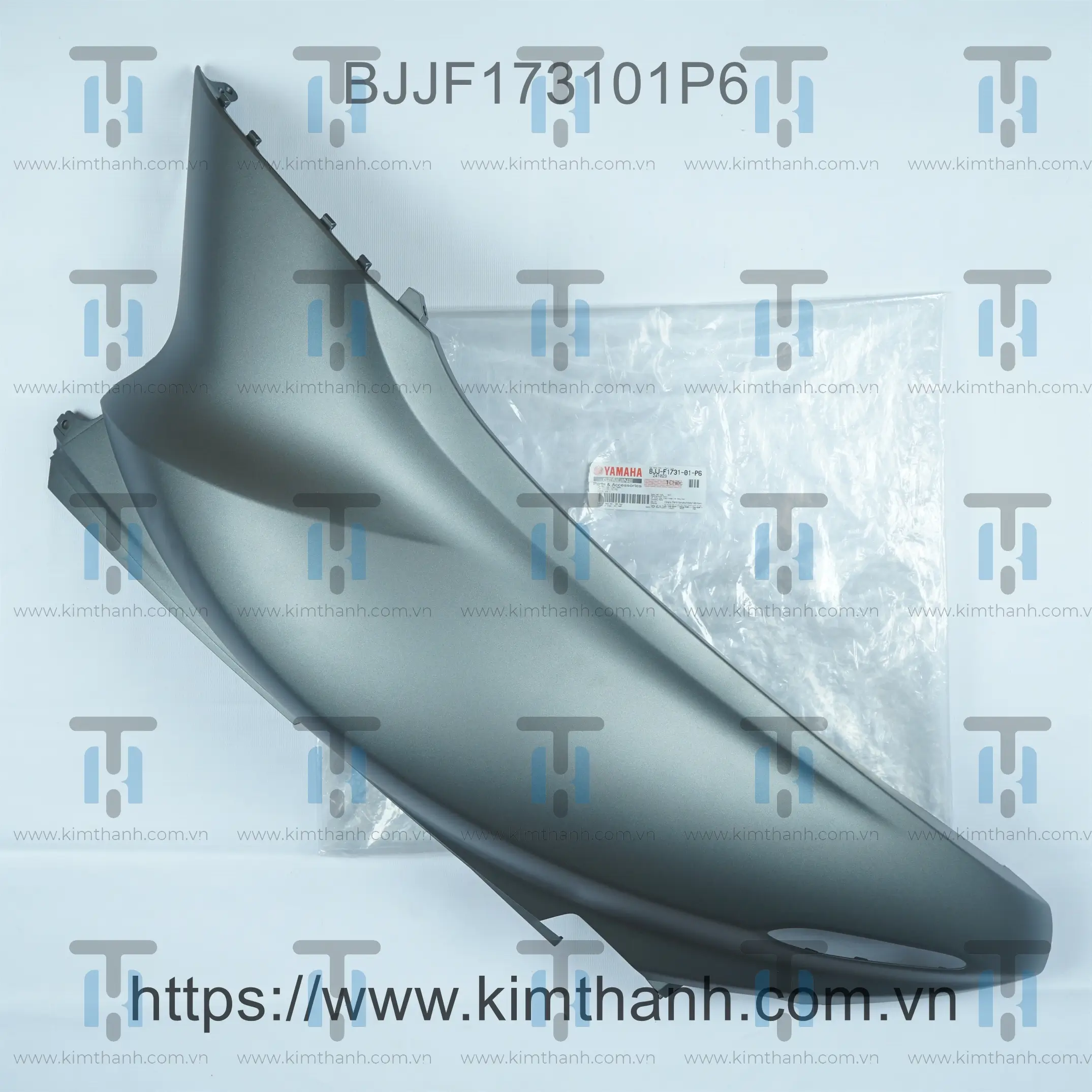 Ốp sườn xám mờ phải Nozza Grande 2022
