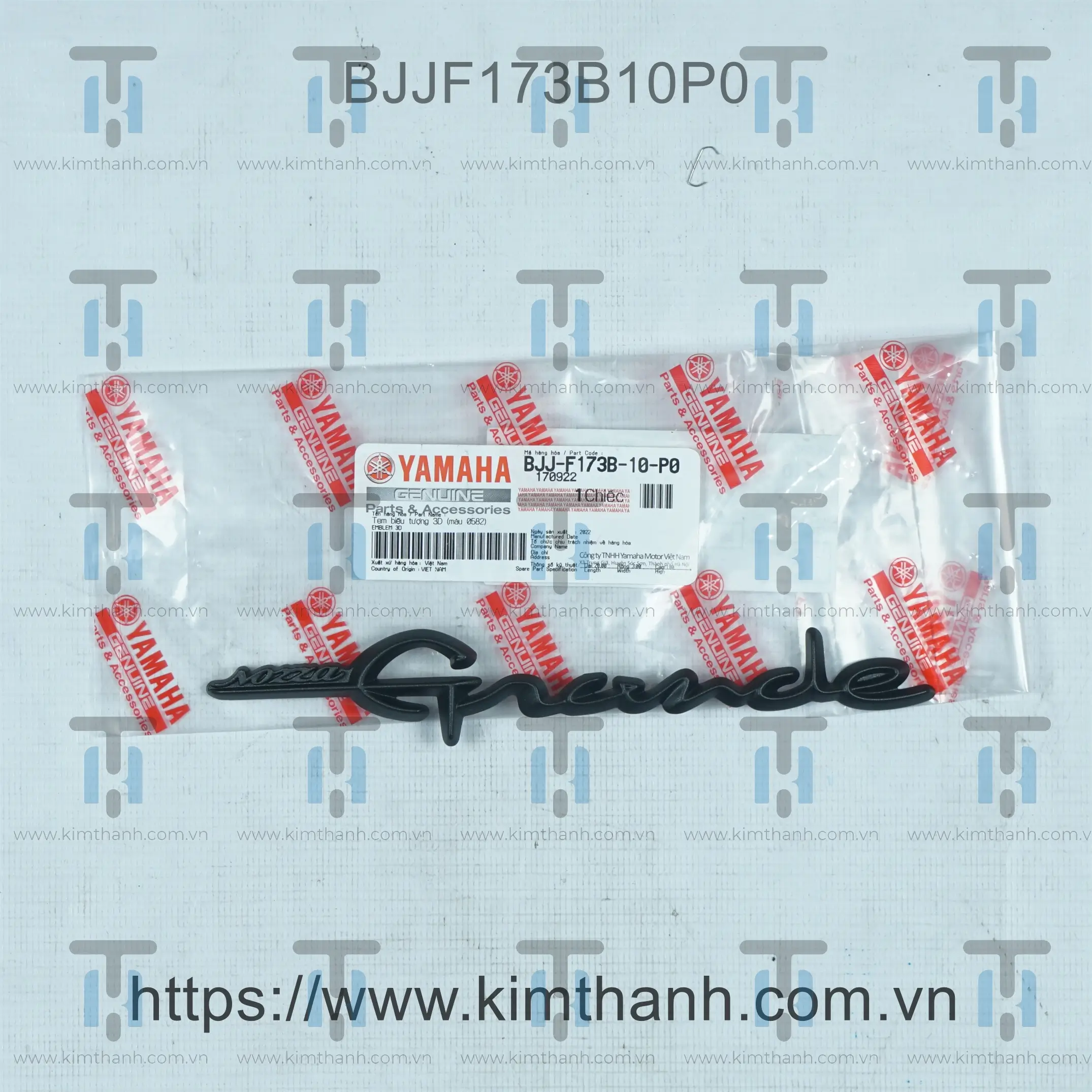 Tem ốp sườn đen trái Nozza Grande 2022