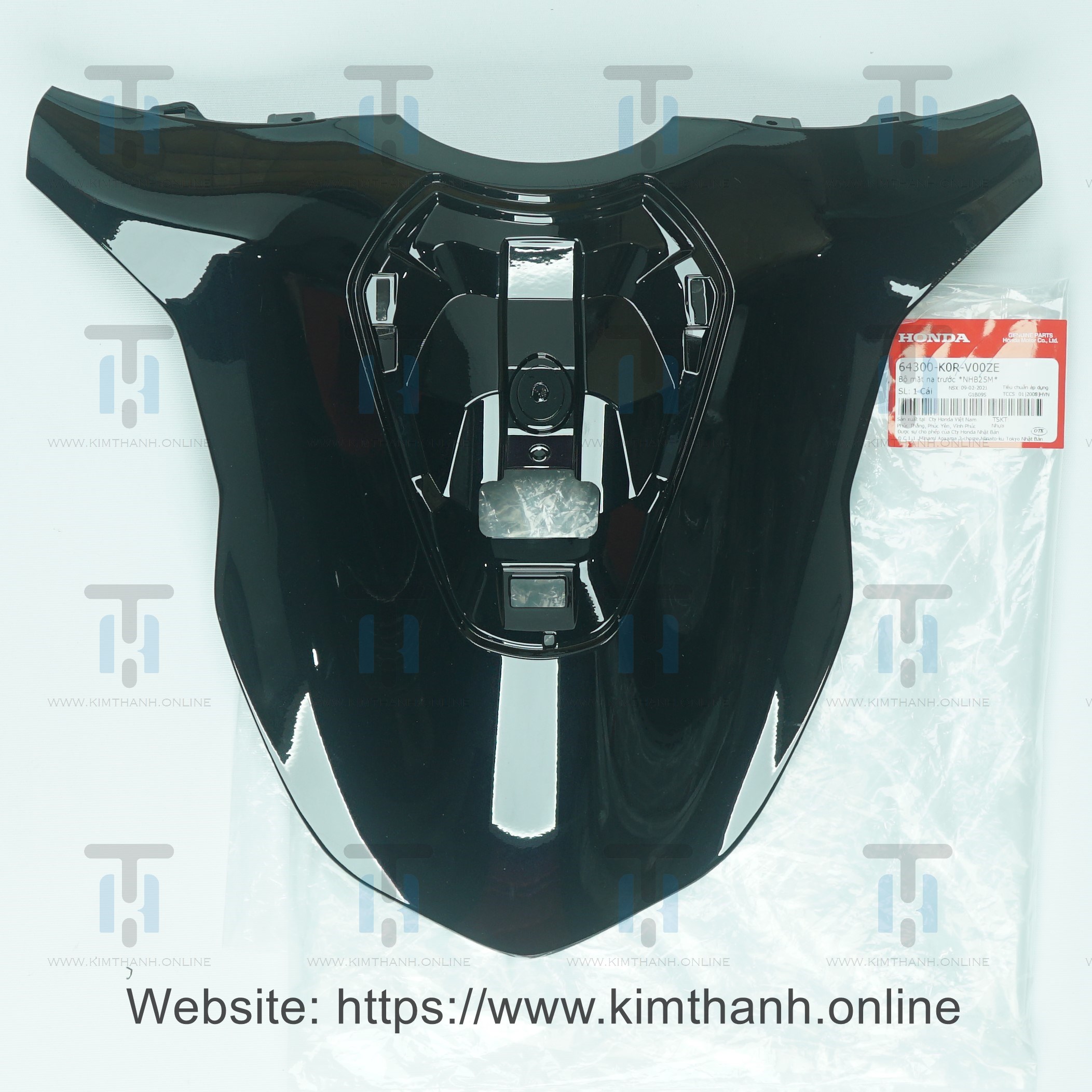 Mặt nạ lớn màu đen bóng SH 2020