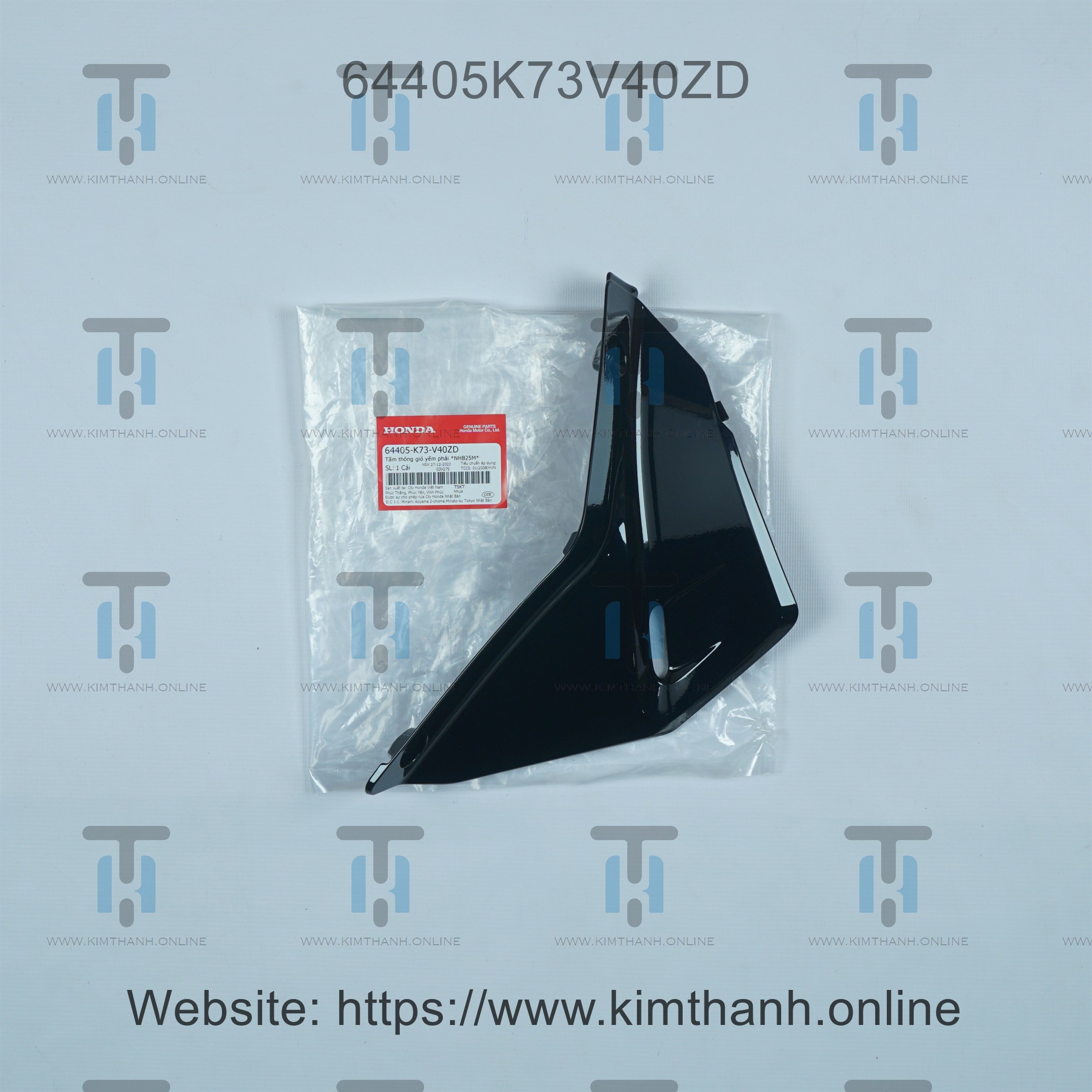 Thông gió đen phải Future LED 2019