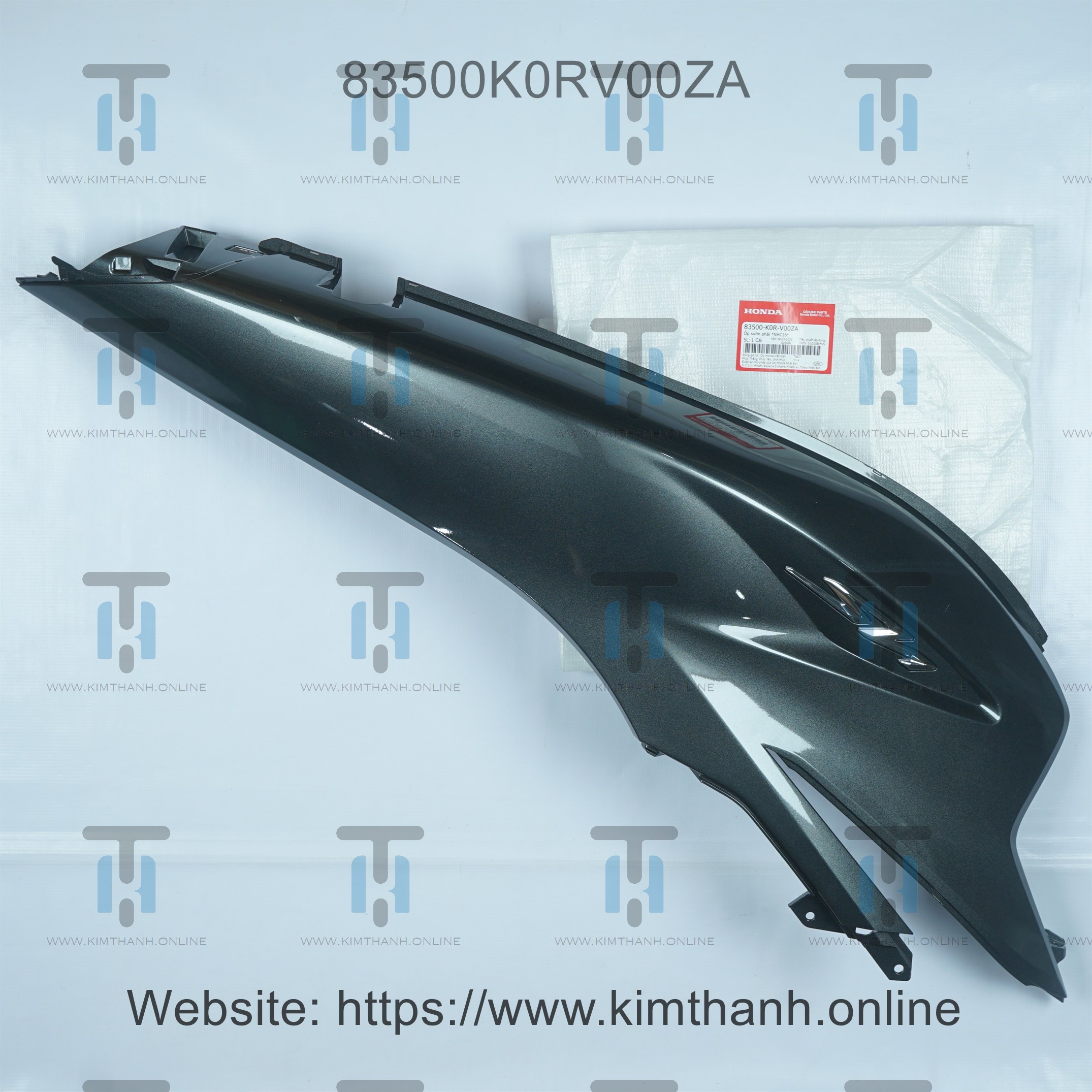 Ốp sườn xám 125 phải SH 2020