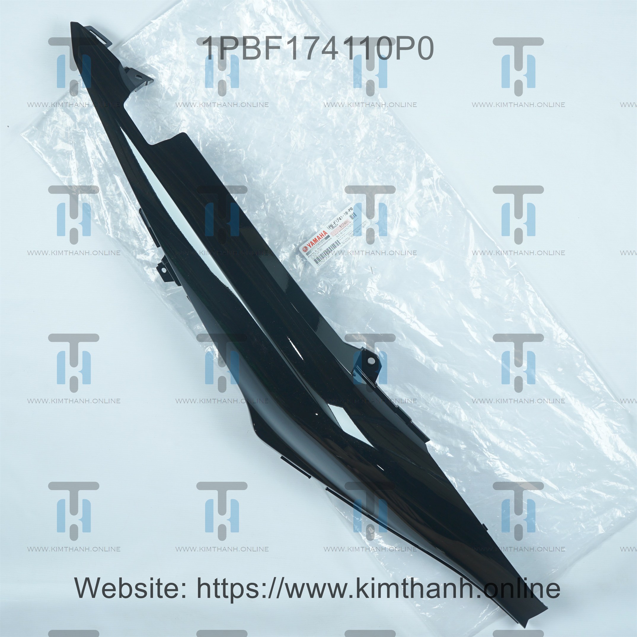 Ốp sườn trên đen bóng phải Jupiter Fi 2014