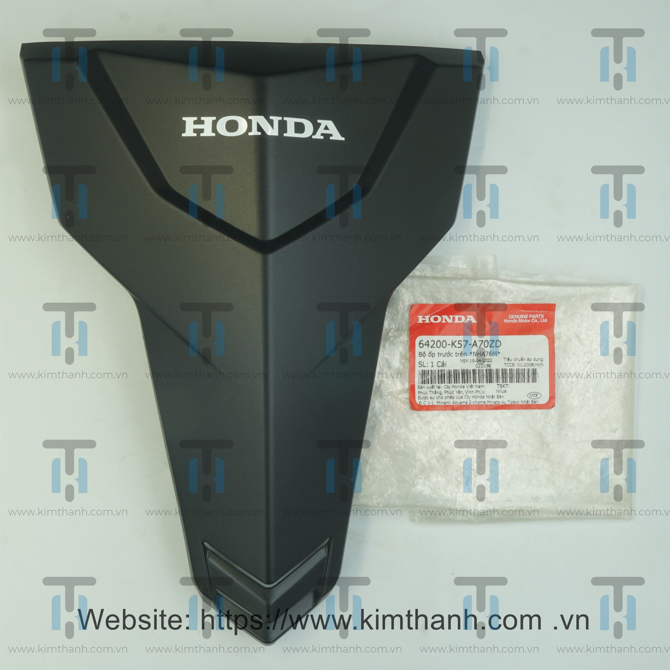 Mặt nạ đen mờ tem Honda trắng Wave Blade 2017