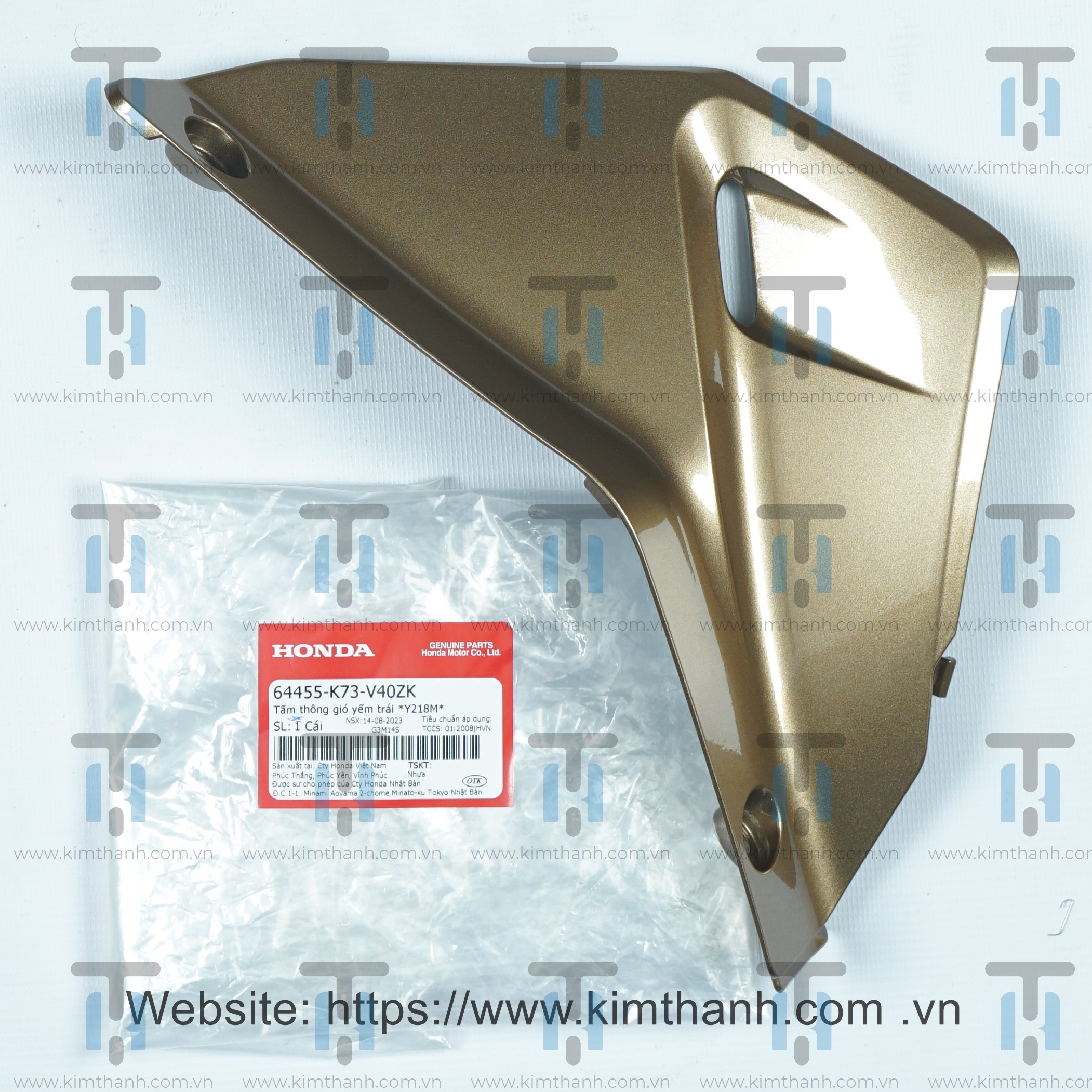 Thông gió đồng đậm trái Future LED 2019